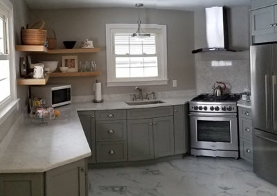 Kitchen blend modern and traditional grey full view