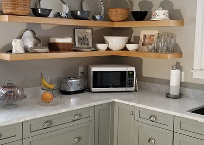 Kitchen blend modern and traditional grey cabinets